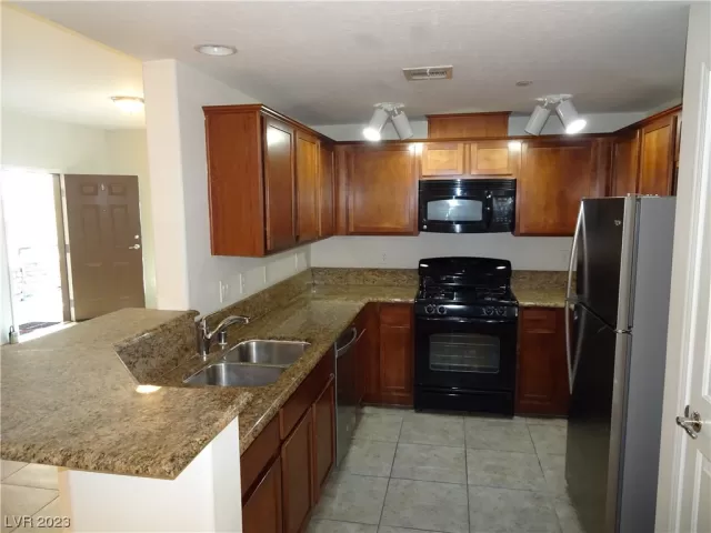 MLS: 2534861 Condo For Sale