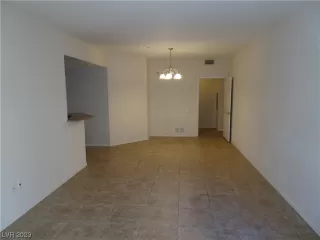 Photo #5: 2534861 Listing 