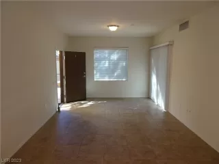 Photo #6: 2534861 Listing 