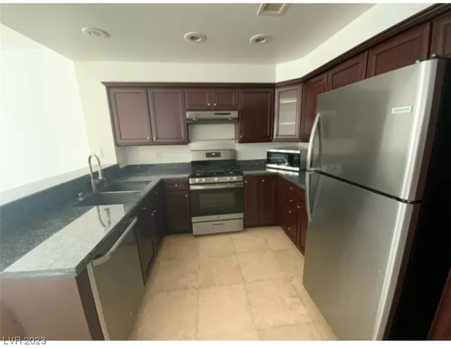 MLS: 2534885 Condo For Sale