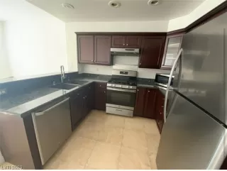 Photo #2: 2534885 Listing