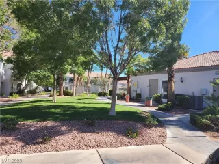 Photo #3: 2534895 Listing