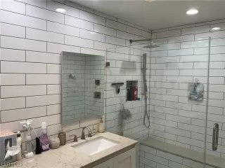 Photo #2: 2534898 Listing 