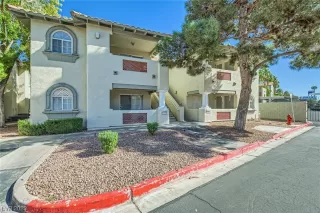 Photo #1: 2534913 Listing