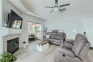 Photo #5: 2534913 Listing