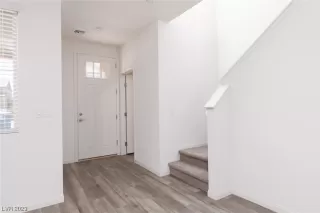 Photo #3: 2534921 Listing