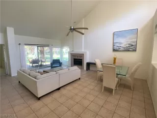 Photo #4: 2534938 Listing 