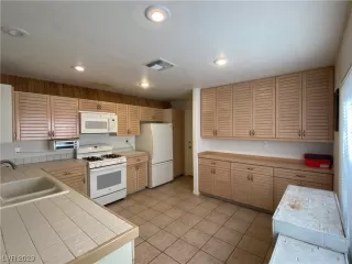 Photo #5: 2534938 Listing 