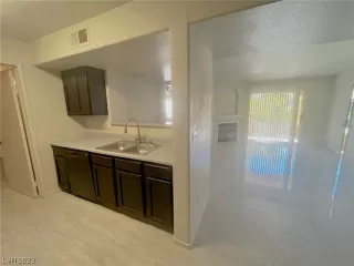 Photo #2: 2534942 Listing 