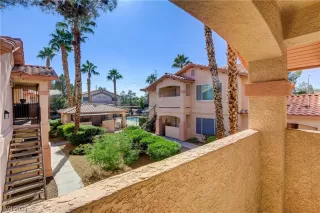 Photo #4: 2534953 Listing