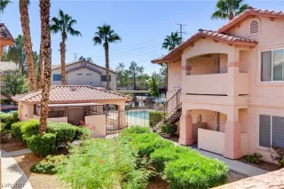 Photo #5: 2534953 Listing