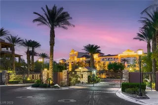 Photo #1: 2534961 Listing