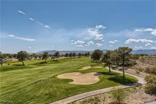 Photo #5: 2534961 Listing