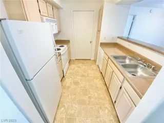 Photo #4: 2534975 Listing 