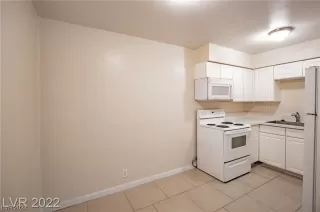 Photo #2: 2534984 Listing