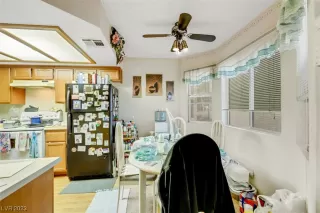 Photo #4: 2534987 Listing