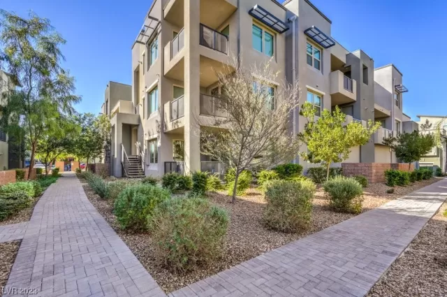 MLS: 2534989 Condo For Sale