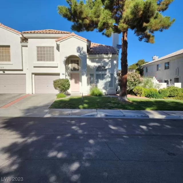 MLS: 2535001 Condo For Sale