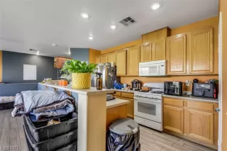 Photo #3: 2535004 Listing 