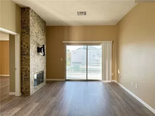 Photo #4: 2535005 Listing 