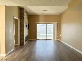 Photo #5: 2535005 Listing 