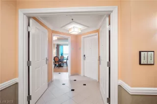 Photo #3: 2535015 Listing