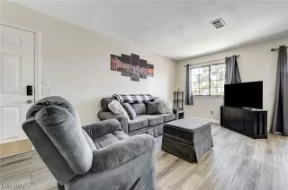 Photo #3: 2535031 Listing 