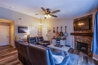 Photo #4: 2535035 Listing