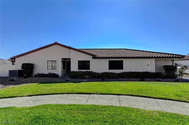 MLS: 2535036 Condo For Sale