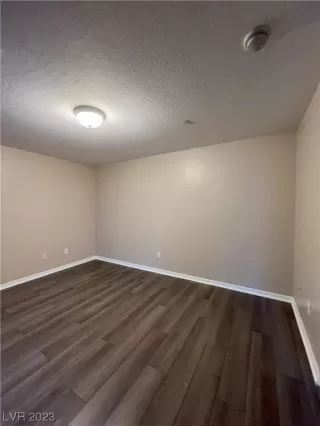 Photo #5: 2535073 Listing 