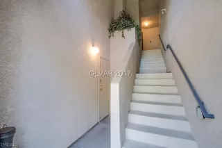 Photo #5: 2535078 Listing 