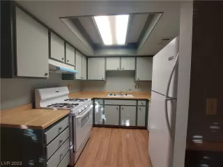 Photo #1: 2535079 Listing 