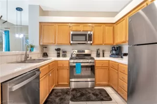 Photo #6: 2535080 Listing 