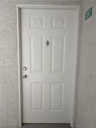 Photo #1: 2535086 Listing 