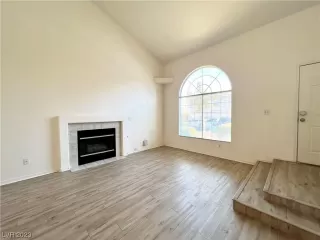Photo #4: 2535094 Listing 