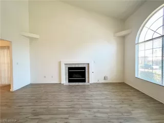 Photo #5: 2535094 Listing 