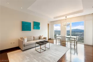 Photo #2: 2535113 Listing 