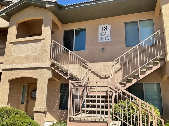 MLS: 2535130 Condo For Sale