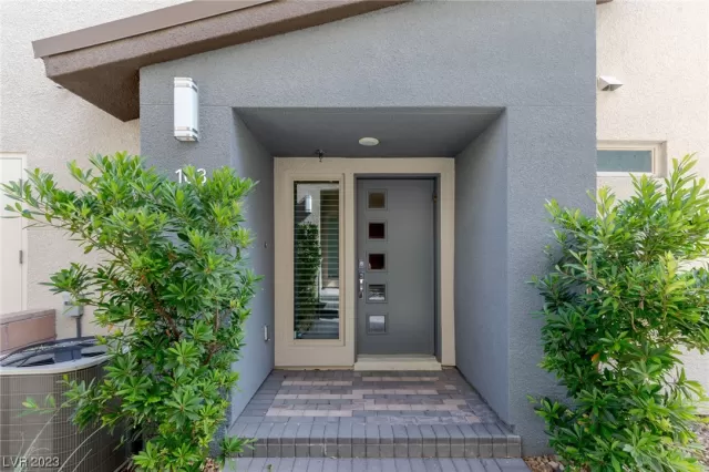 MLS: 2535154 Condo For Sale