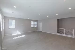 Photo #6: 2535154 Listing