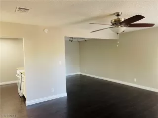 Photo #2: 2535156 Listing