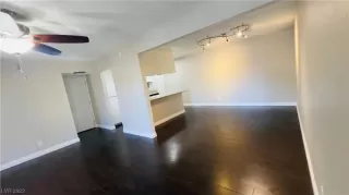 Photo #3: 2535156 Listing