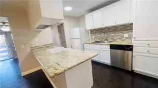 Photo #4: 2535156 Listing