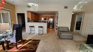 Photo #6: 2535180 Listing