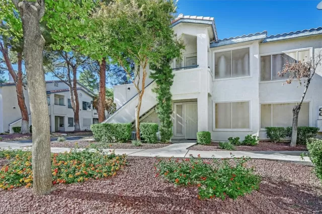 MLS: 2535214 Condo For Sale