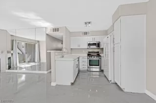 Photo #4: 2535214 Listing 