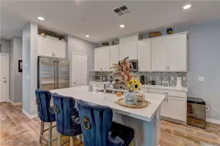 Photo #4: 2535220 Listing 