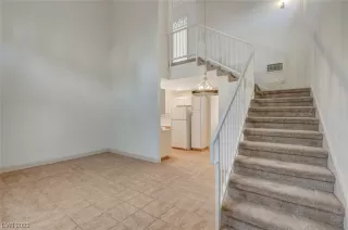 Photo #4: 2535225 Listing