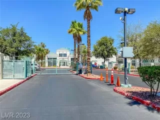 Photo #1: 2535251 Listing 