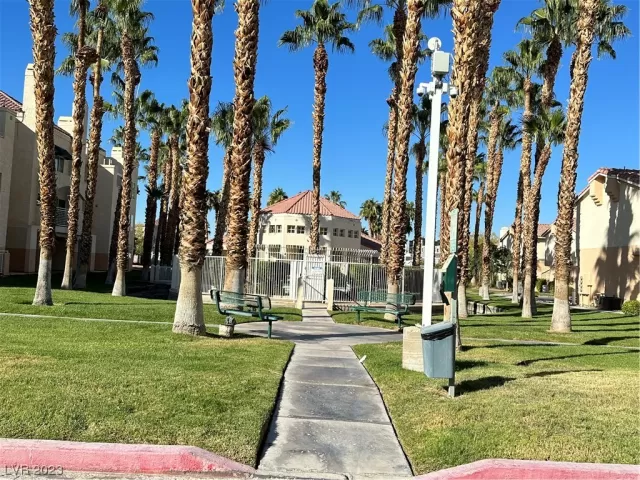 MLS: 2535275 Condo For Sale